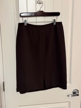Classic Black Pencil Skirt - Women's Professional Skirt